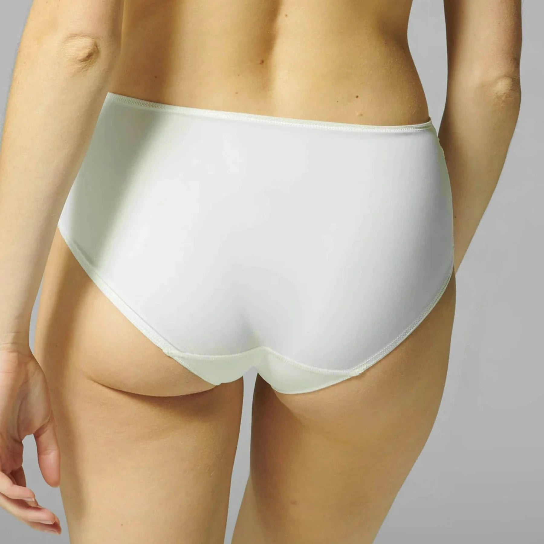 Caresse Control Brief 12A770 - Ivory