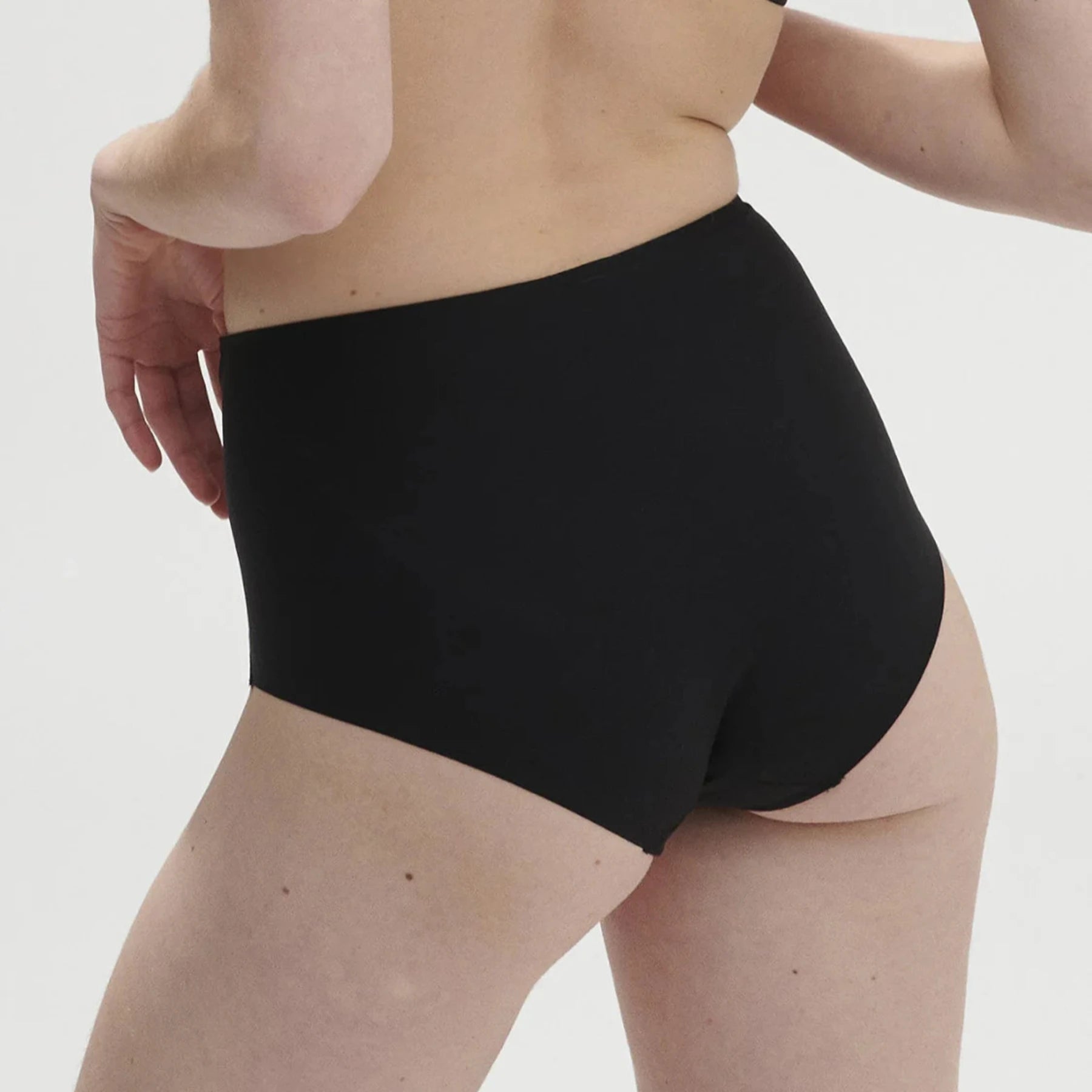 Subtile Control Brief 19Y610 - Black