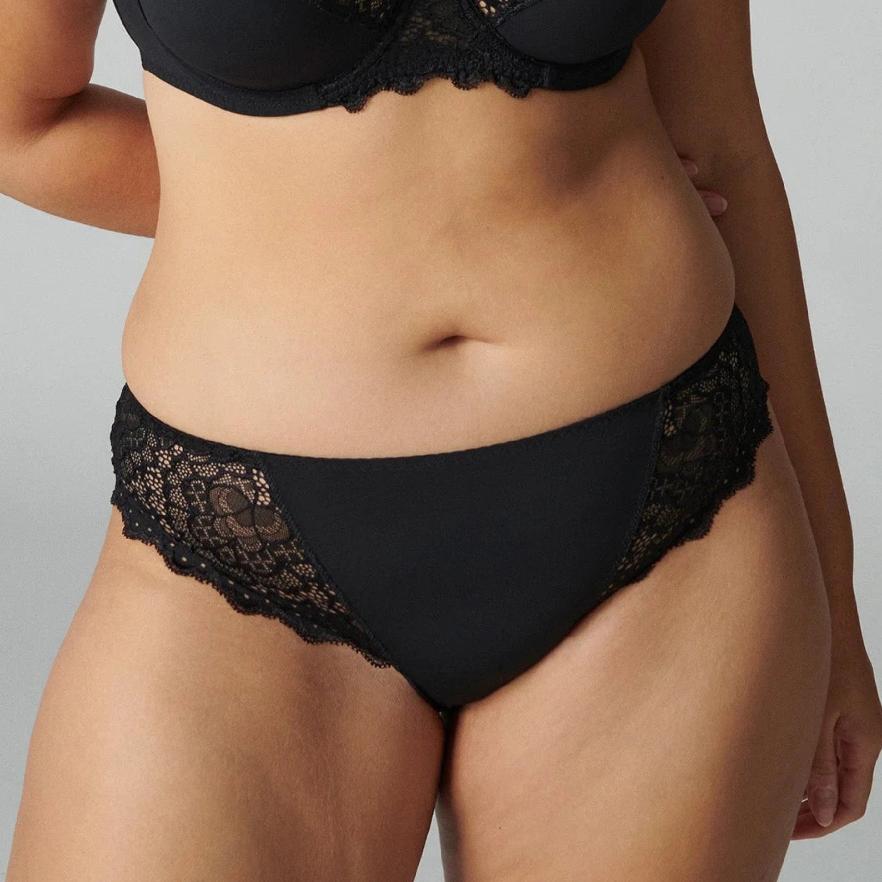 Caresse Bikini Brief 12A720 - Black